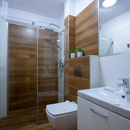 Bed & Breakfast Akoja 4*