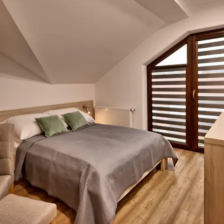 Bed & Breakfast Akoja *