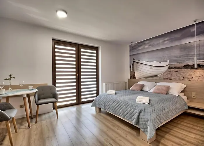 住宿加早餐酒店 Akoja Władysławowo